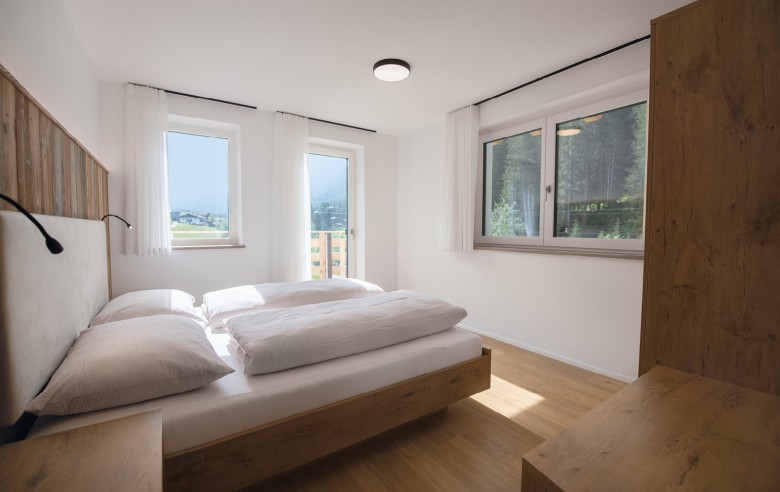 Camera matrimoniale negli appartamenti con balcone privato per gli ospiti