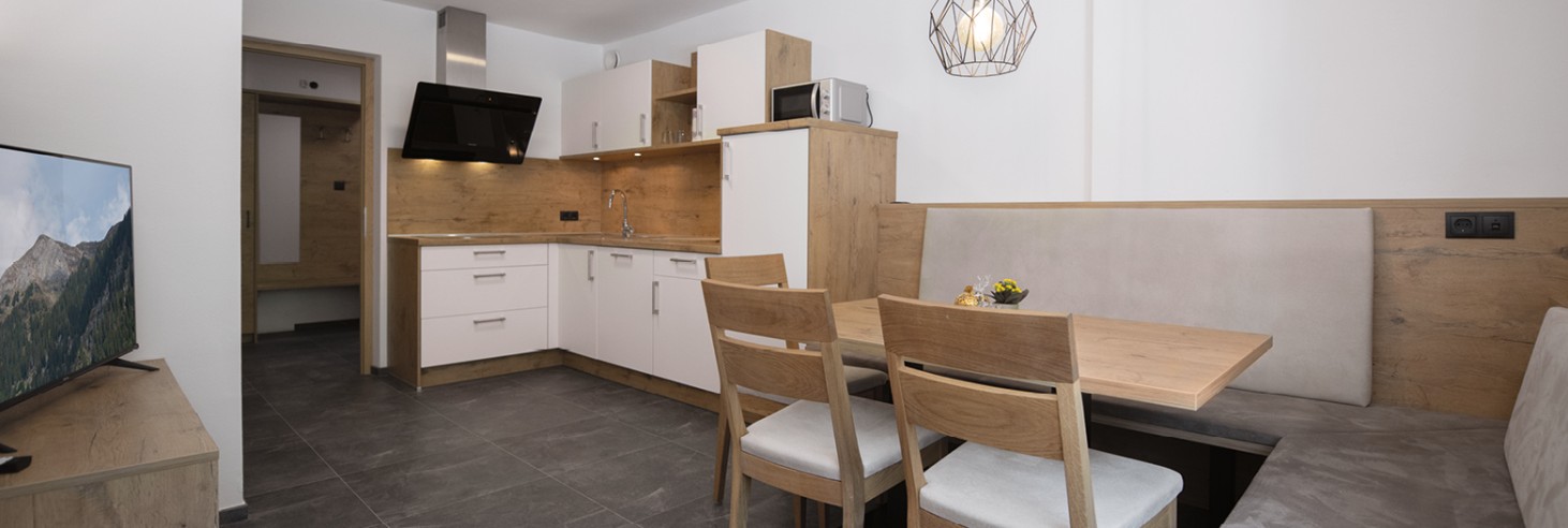 miramor: Appartamenti smart e ristrutturati con zona cucina a Racines Appartamenti spaziosi appena arredati con zona pranzo e angolo cottura